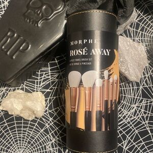 🛍️Morphe Rose Away Brush Set